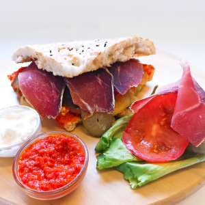 Balkaneros prosciutto